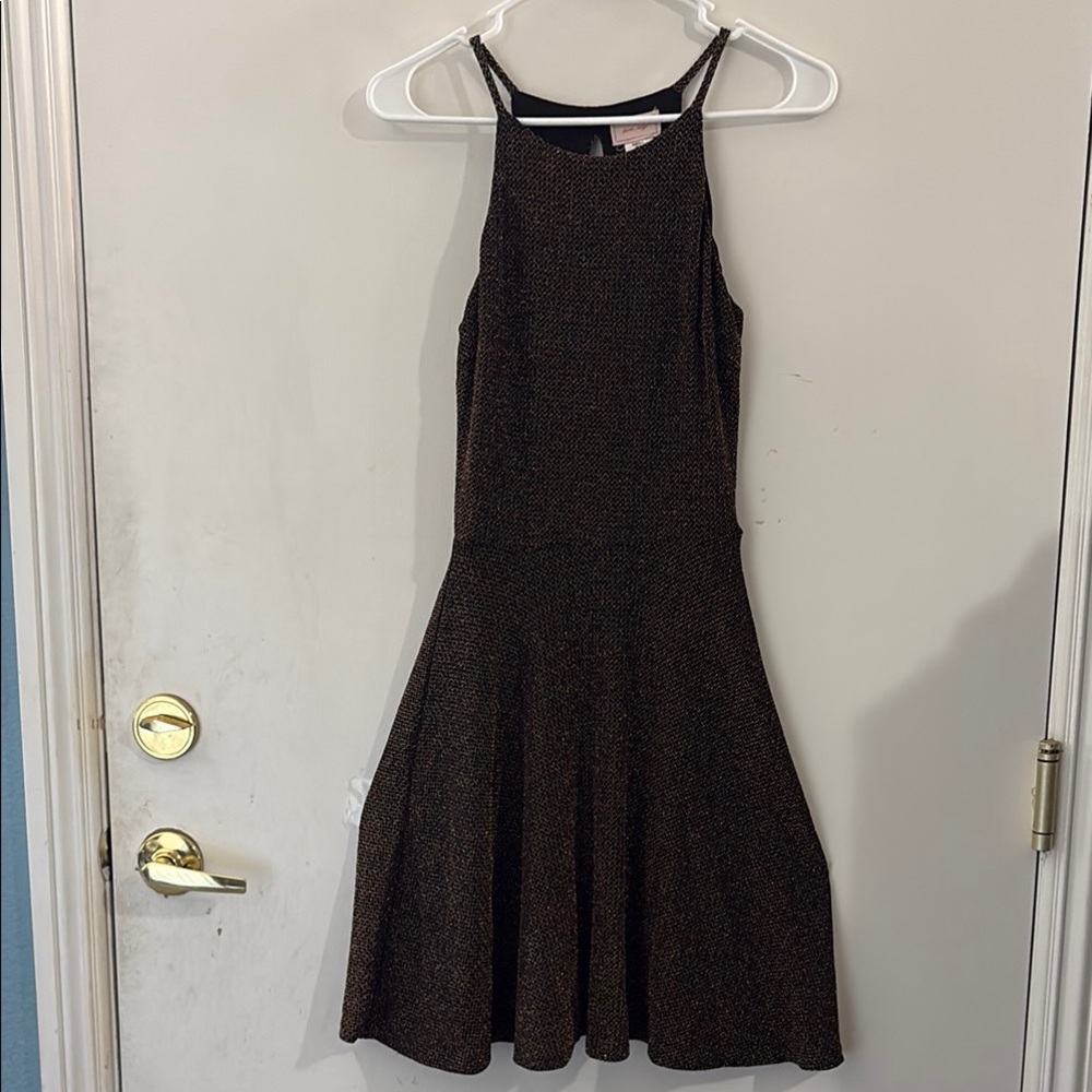 love...ady Black and Gold Textured Dress